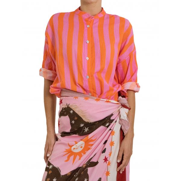 Camicia con collo alla coreana a righe 